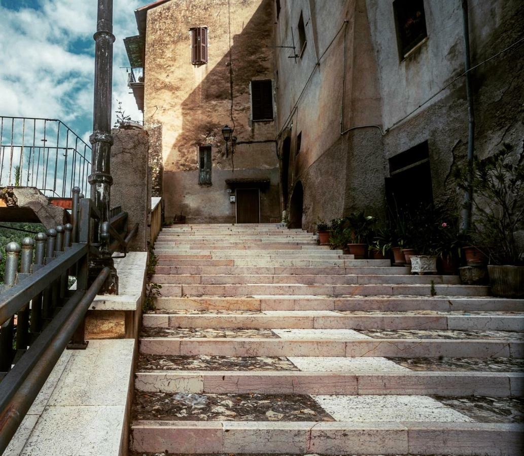 Villa La Residenza Dei Papi à Papigno Extérieur photo