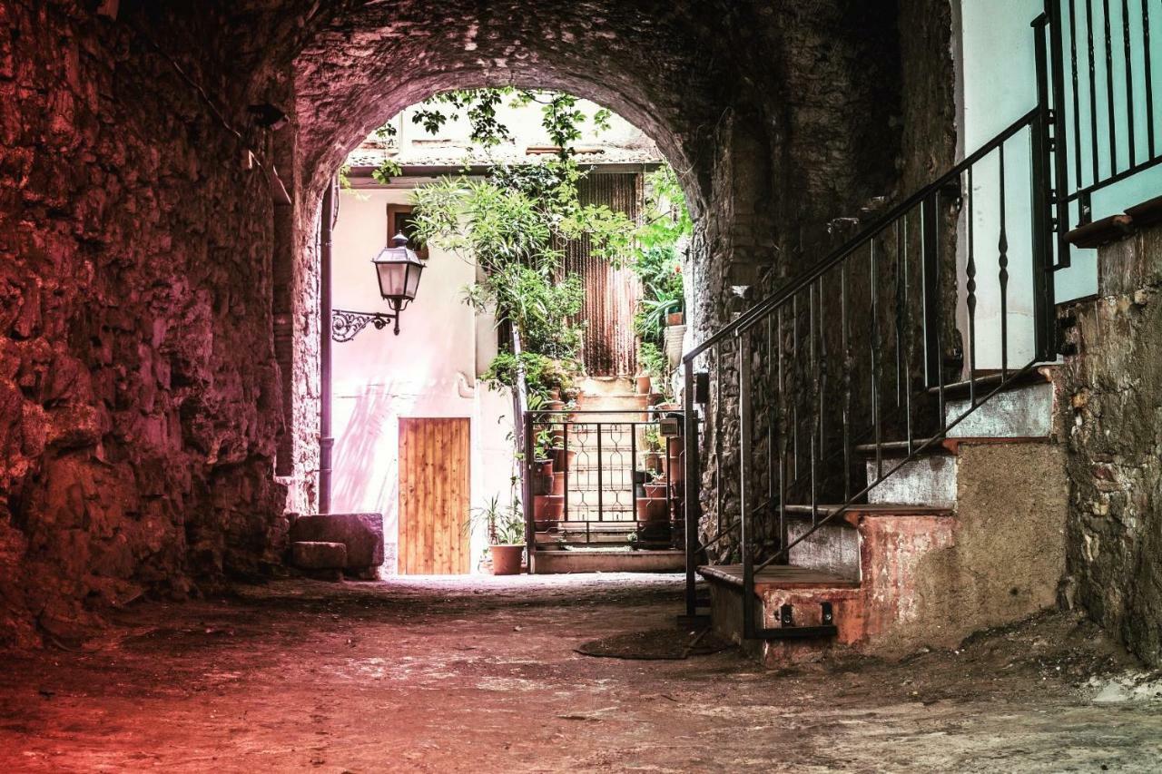 Villa La Residenza Dei Papi à Papigno Extérieur photo