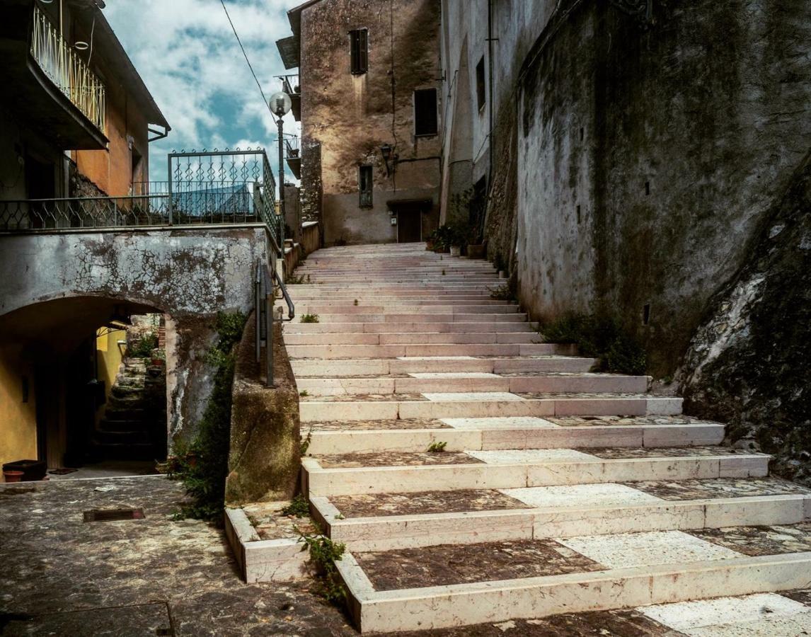 Villa La Residenza Dei Papi à Papigno Extérieur photo